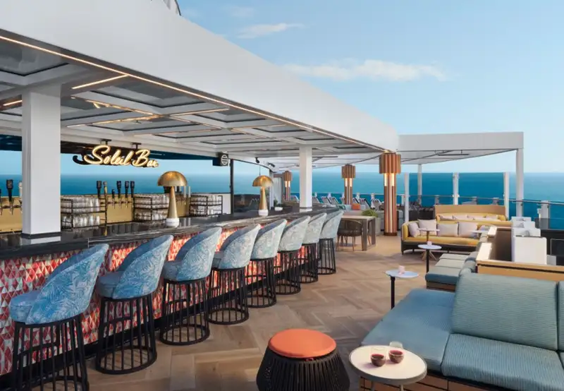 Norwegian Luna cruise ship