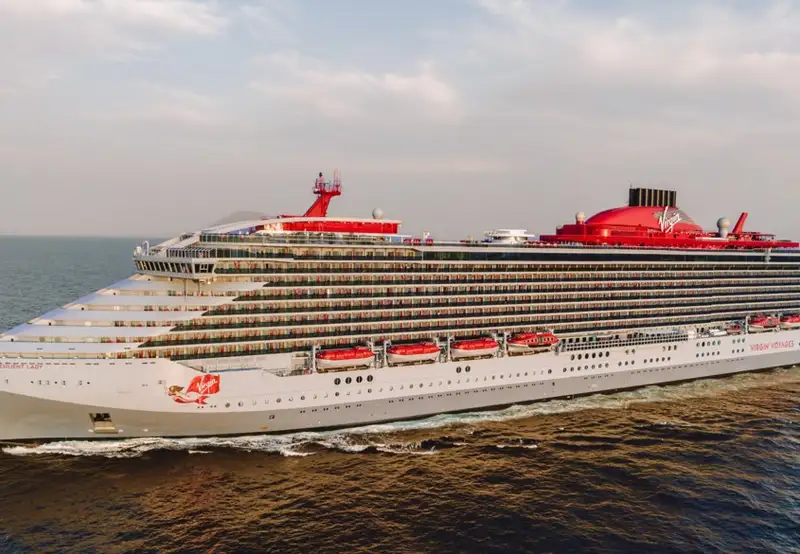 Resilient Lady cruise ship